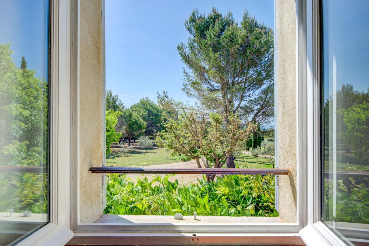 Les Chambres Du Perussier Cucuron Bagian luar foto