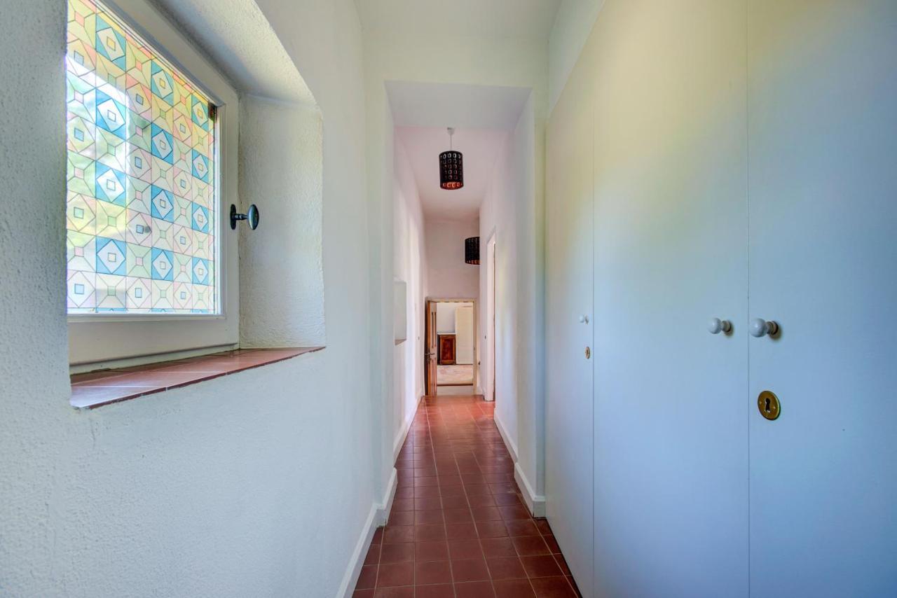 Les Chambres Du Perussier Cucuron Bagian luar foto